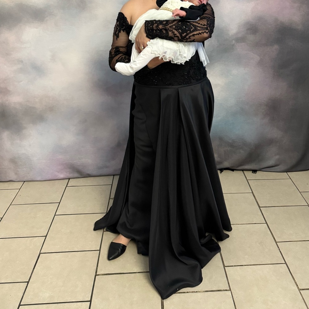Elegant Black Lace Gown